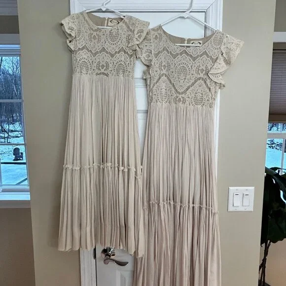 Sister dresses, family picture outfit, off white / beige dresses, Joyfolie - Picture 2 of 4